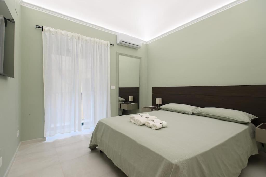 Alessia Holiday House 90Mq Salerno Centro Exteriör bild
